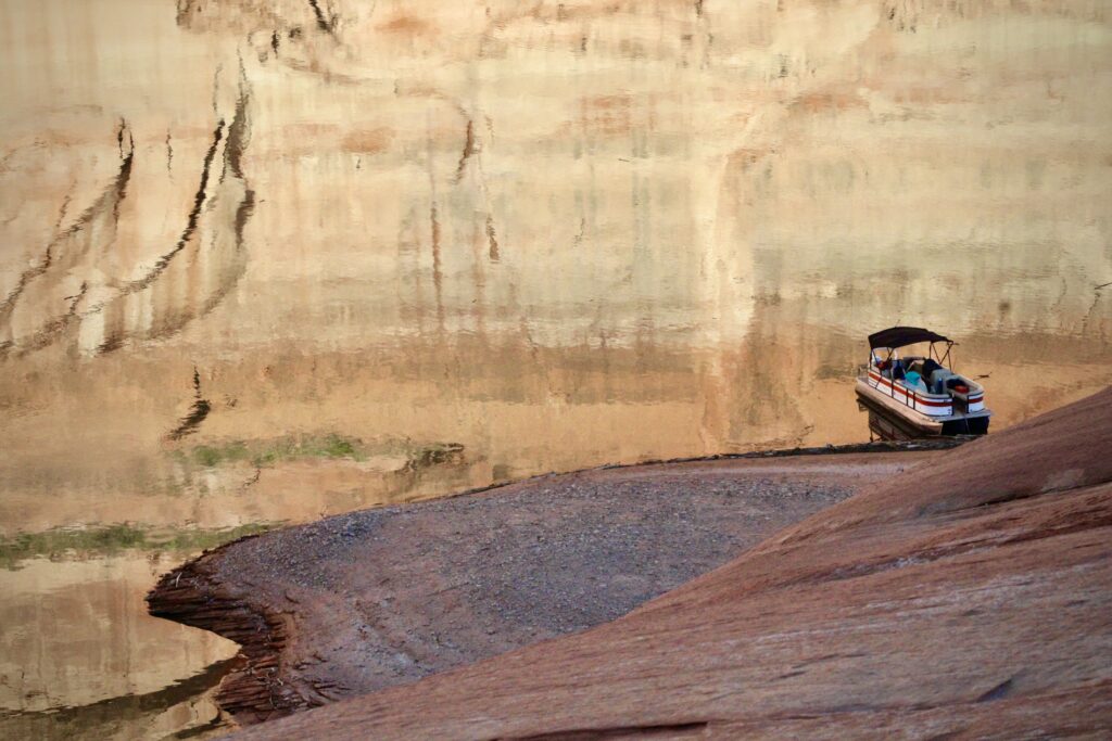 At Lake Powell, record low water levels reveal an 'amazing silver lining' - Yellow Scene